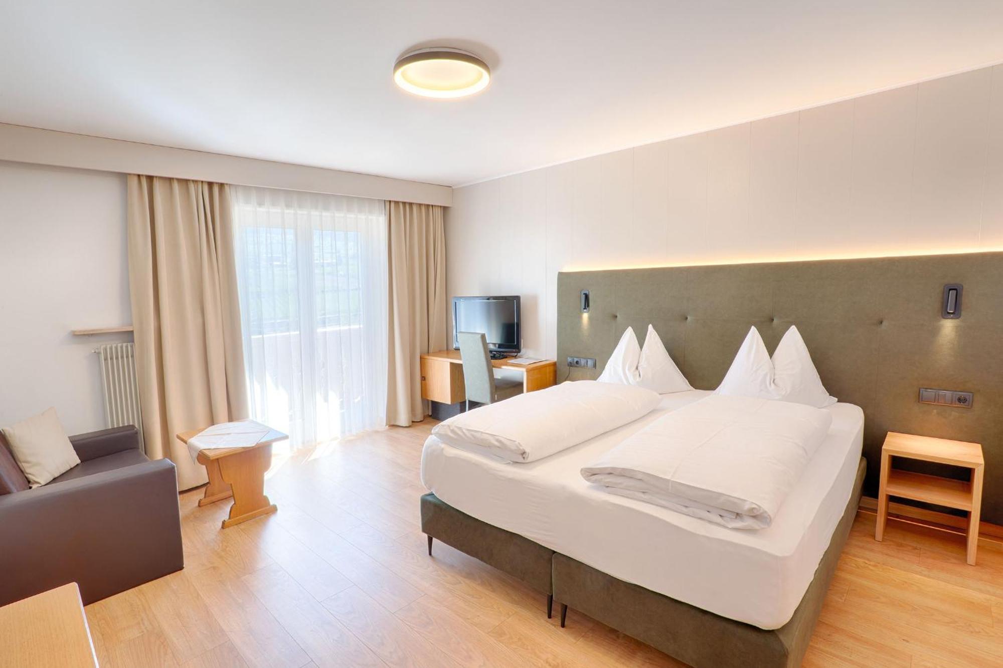 Hotel Lamm Натурно Экстерьер фото